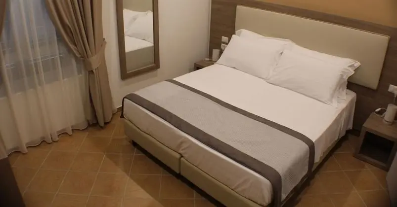 Standard Tek Büyük veya İki Ayrı Yataklı Oda, Özel Banyo (External)