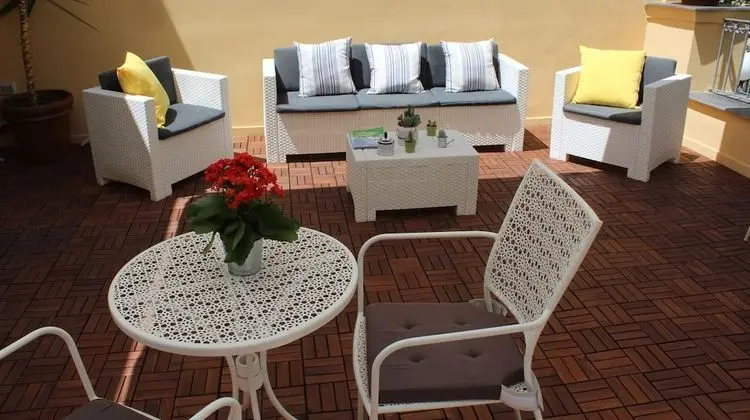 Standard Tek Büyük veya İki Ayrı Yataklı Oda, Özel Banyo (External)