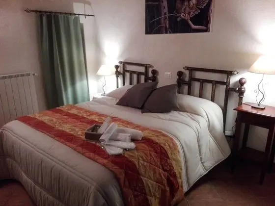 Classic Tek Büyük Yataklı Oda