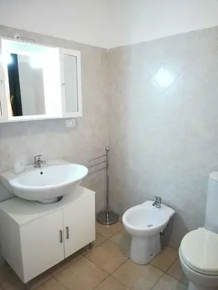 Design Apart Daire, 1 Büyük (Queen) Boy Yatak ve Çekyat, Avlu Manzaralı