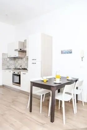 Odada yemek servisi