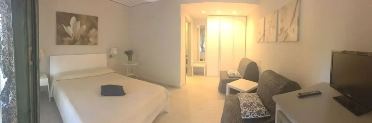 Stüdyo (monolocale poltrone)