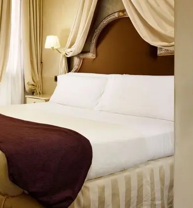 Superior Tek Büyük Yataklı Oda