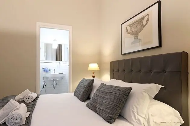 Superior Tek Büyük Yataklı Oda, Banyolu/Duşlu