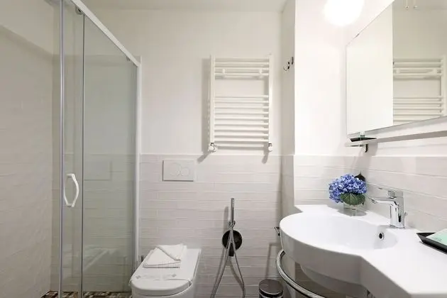 Superior Tek Büyük Yataklı Oda, Banyolu/Duşlu