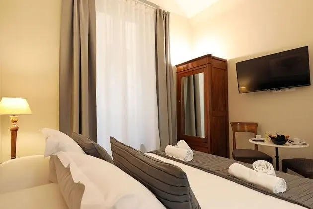 Superior Tek Büyük Yataklı Oda, Banyolu/Duşlu