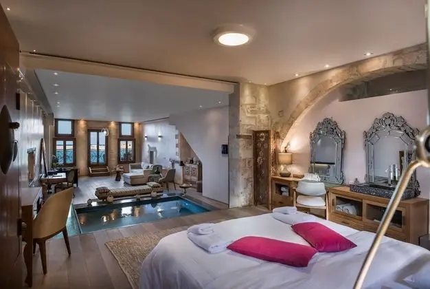 Superior Süit, Balkon, Deniz Manzaralı (with Heated Private Plunge Pool)