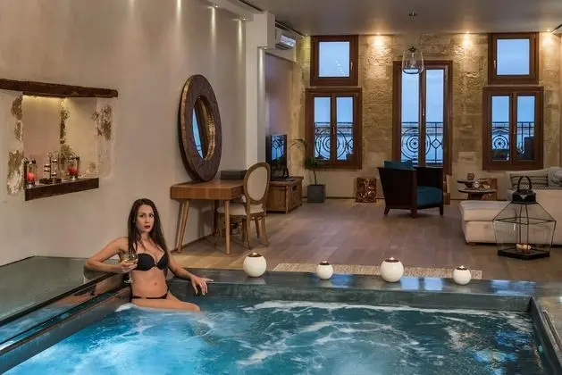 Superior Süit, Balkon, Deniz Manzaralı (with Heated Private Plunge Pool)