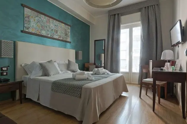 Superior Tek Büyük veya İki Ayrı Yataklı Oda (chromotherapy shower)