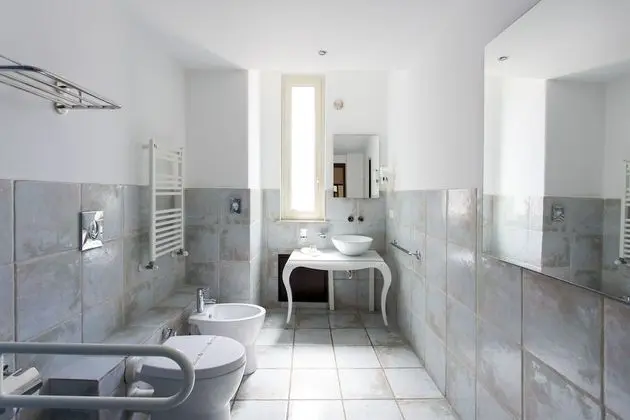 Superior Tek Büyük veya İki Ayrı Yataklı Oda (chromotherapy shower)