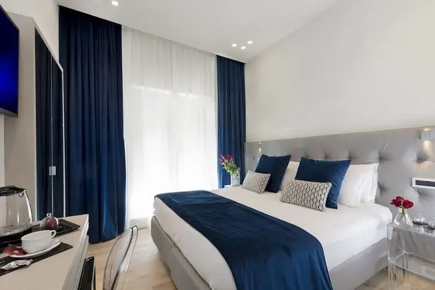 Standard Tek Büyük Yataklı Oda