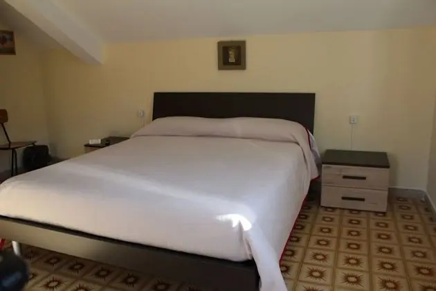 Tek Büyük Yataklı Oda