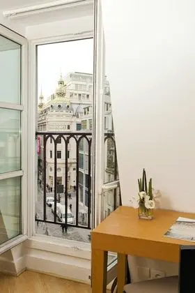 Stüdyo (Communicating)