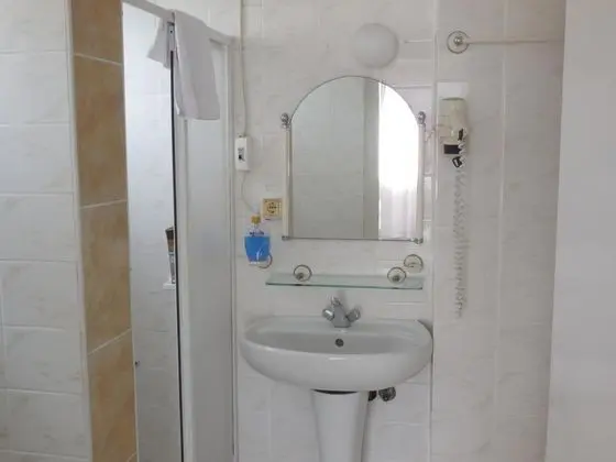 Triple, Deniz Manzaralı