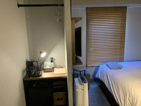 Büyük Yataklı Tek Kişilik Oda, Sigara İçilmez (Moderate, No Housekeeping)