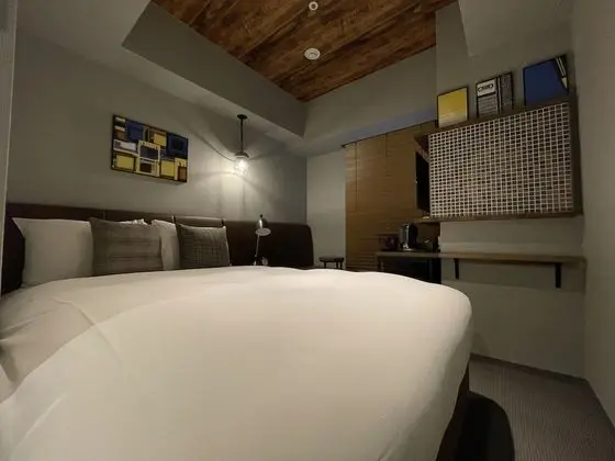 Büyük Yataklı Tek Kişilik Oda, Sigara İçilmez (Moderate, No Housekeeping)
