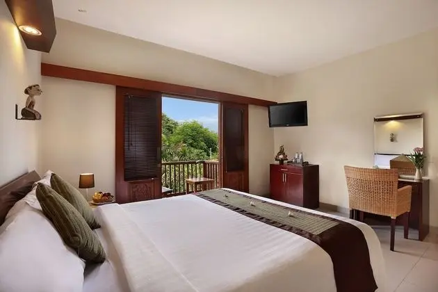 Superior Oda, Balkon (Upstairs)