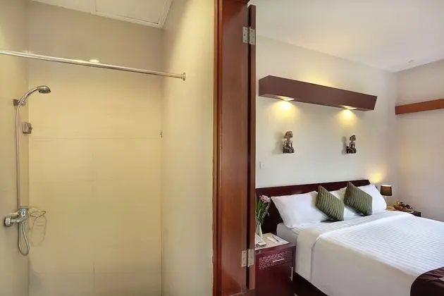 Superior Oda, Balkon (Upstairs)