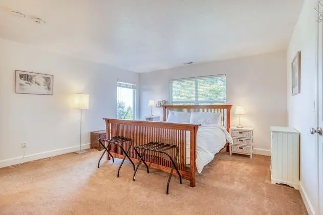 Ev, Birden Çok Yatak (Rest Ashore)