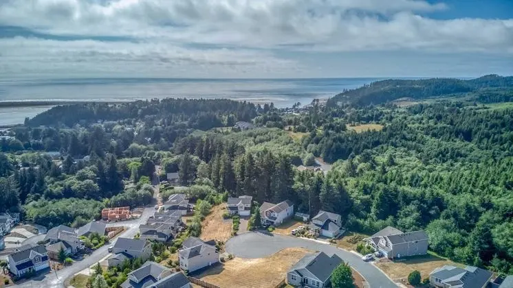 Ev, Birden Çok Yatak (Rest Ashore)