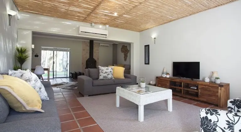 Comfort Ev, 2 Yatak Odası, Üzüm Asması Manzaralı, Bahçeli