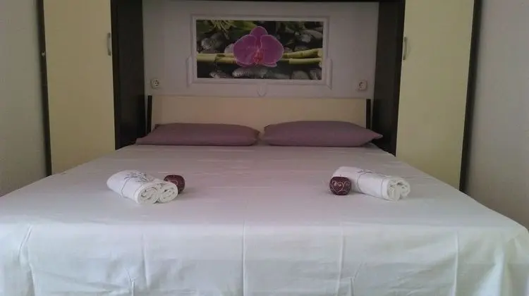 Apart Daire (Rest - comfortable & close to center )