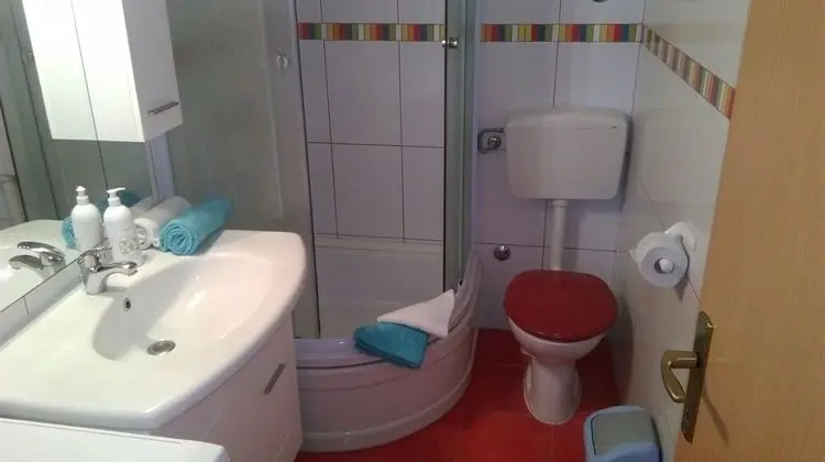 Apart Daire (Rest - comfortable & close to center )