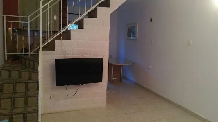 Apart Daire (Rest - comfortable & close to center )