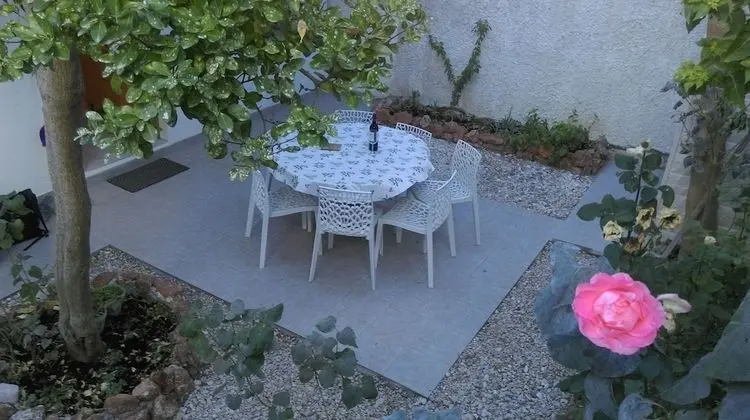 Apart Daire (Rest - comfortable & close to center )