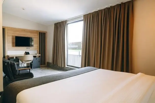 Deluxe Room with Balcony,Avlu Manzaralı