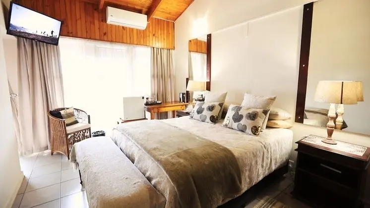 Luxury Tek Büyük Yataklı Oda