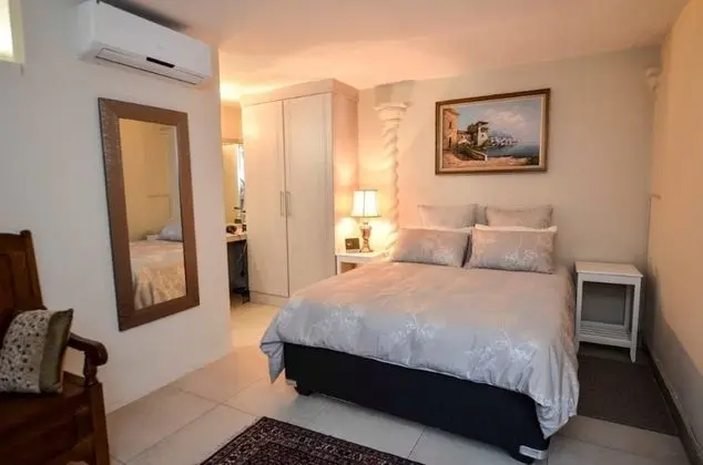 Luxury Tek Büyük Yataklı Oda (Tranquil)