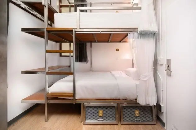 4-Bed Mixed Dormitory Room