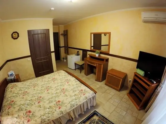 Standard Tek Büyük Yataklı Oda