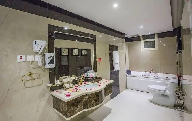 One Bedroom Apartment