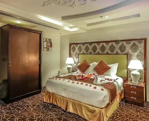 One Bedroom Apartment