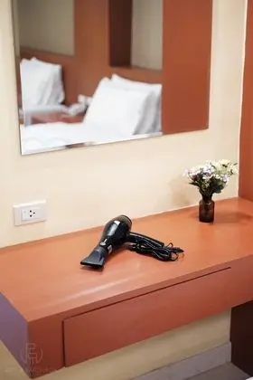 Family Tek Büyük Yataklı Oda