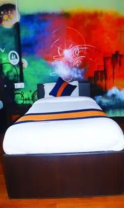 Basic Tek Büyük Yataklı Oda