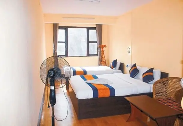 Basic Tek Büyük Yataklı Oda