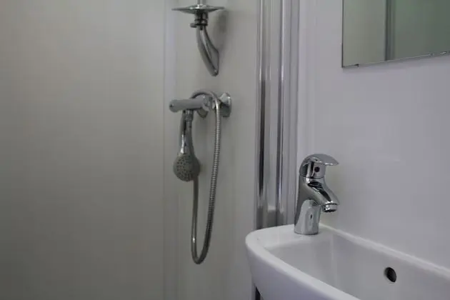 Üç Kişilik Oda, Özel Banyo