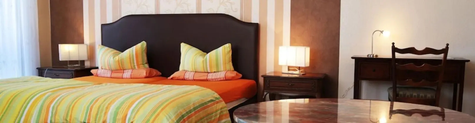 Tek Büyük Yataklı Oda