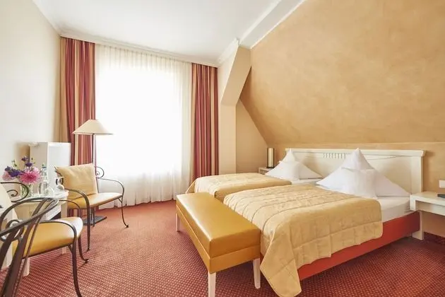 Comfort Tek Büyük Yataklı Oda