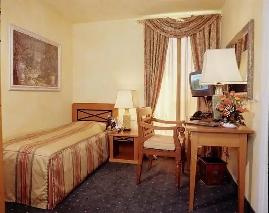 Basic Tek Kişilik Oda