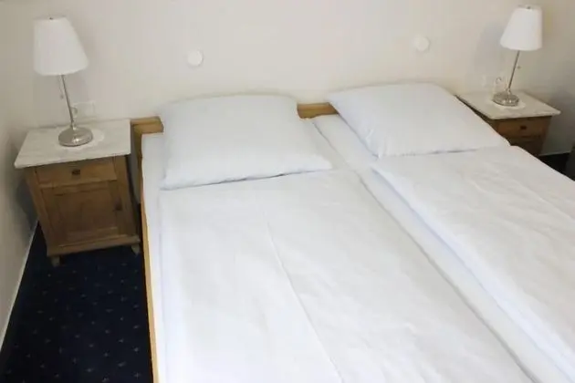 Classic Tek Büyük Yataklı Oda