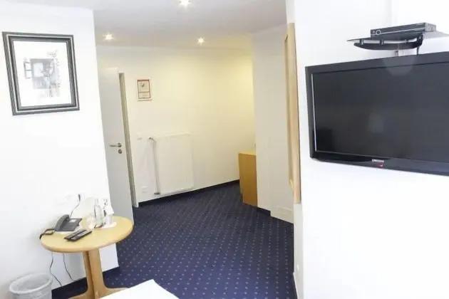 Classic Tek Büyük Yataklı Oda