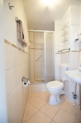 Standard Tek Büyük Yataklı Oda, 1 Büyük (Queen) Boy Yatak, Sigara İçilmez, Dağ Manzaralı