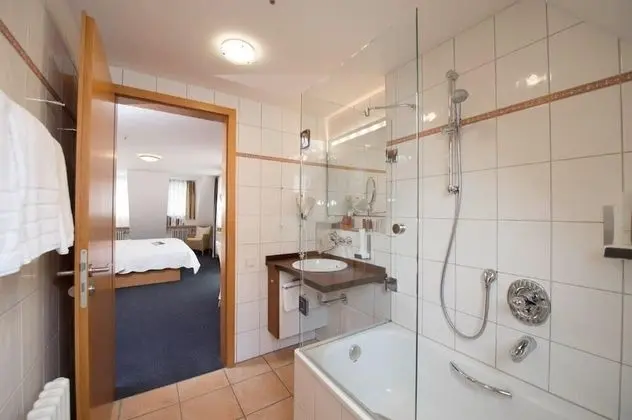 Classic Tek Büyük Yataklı Oda