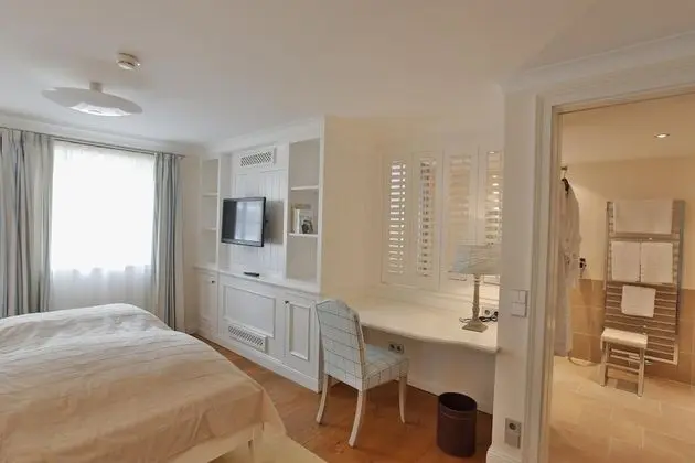 Deluxe Tek Büyük Yataklı Oda (Haus Komburg)