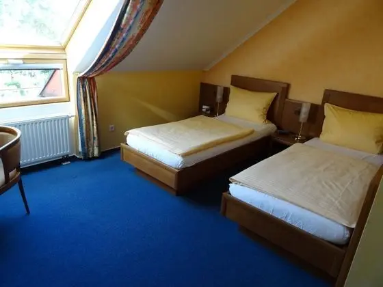 Tek Büyük Yataklı Oda