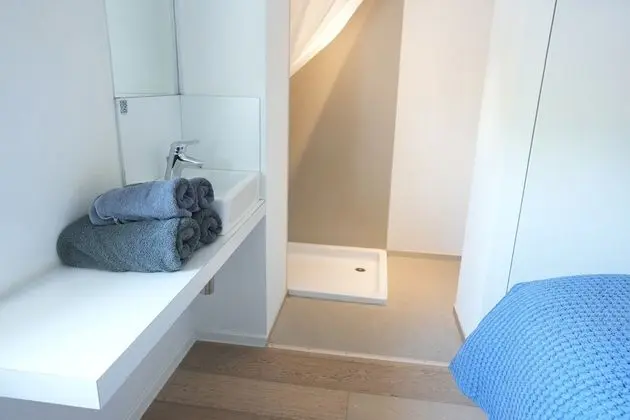 Grand Kulübe, Nehir Manzaralı